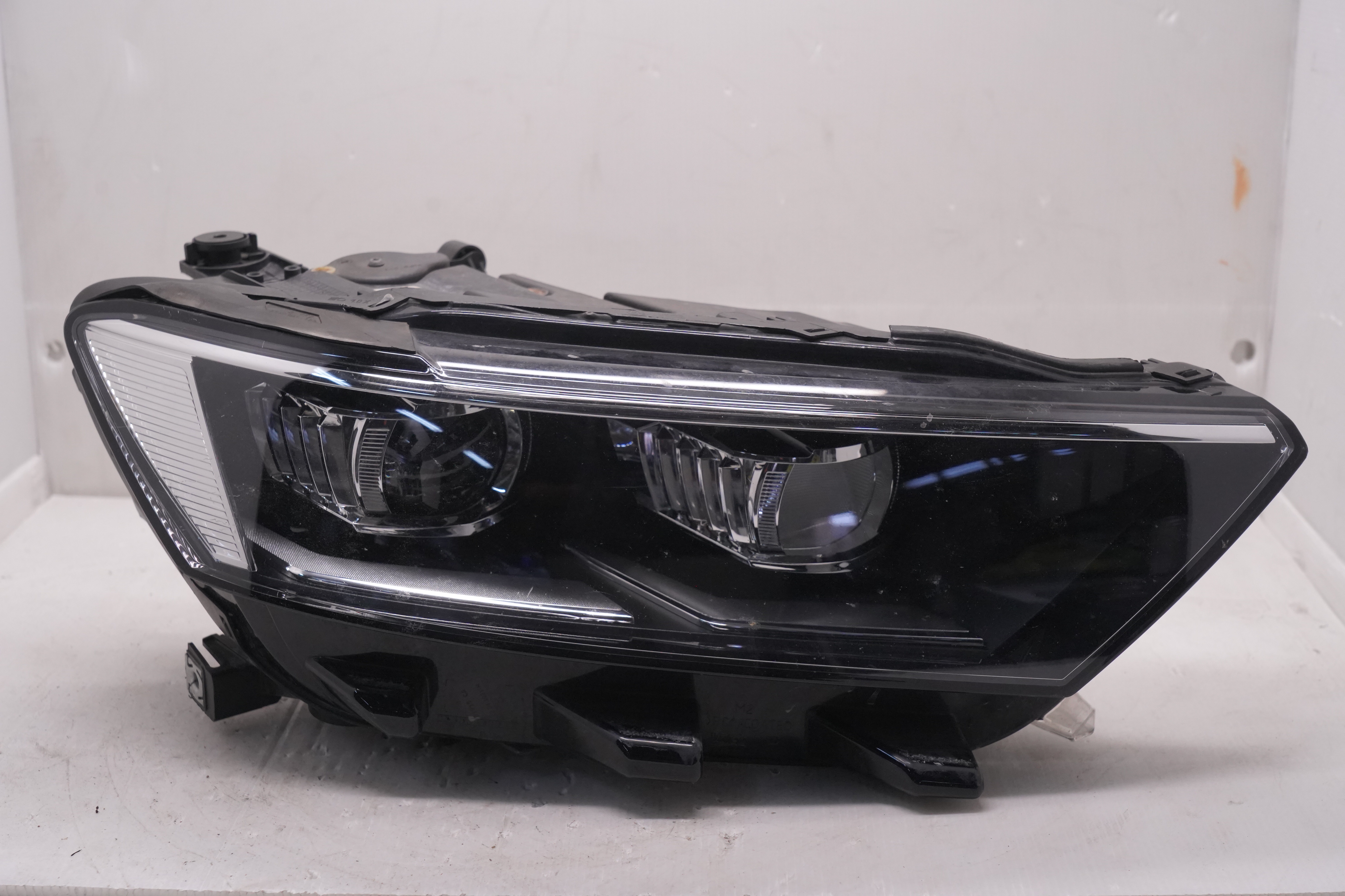 VOLKSWAGEN T-ROC 2020 LED R.H.S HEADLIGHT GENUINE