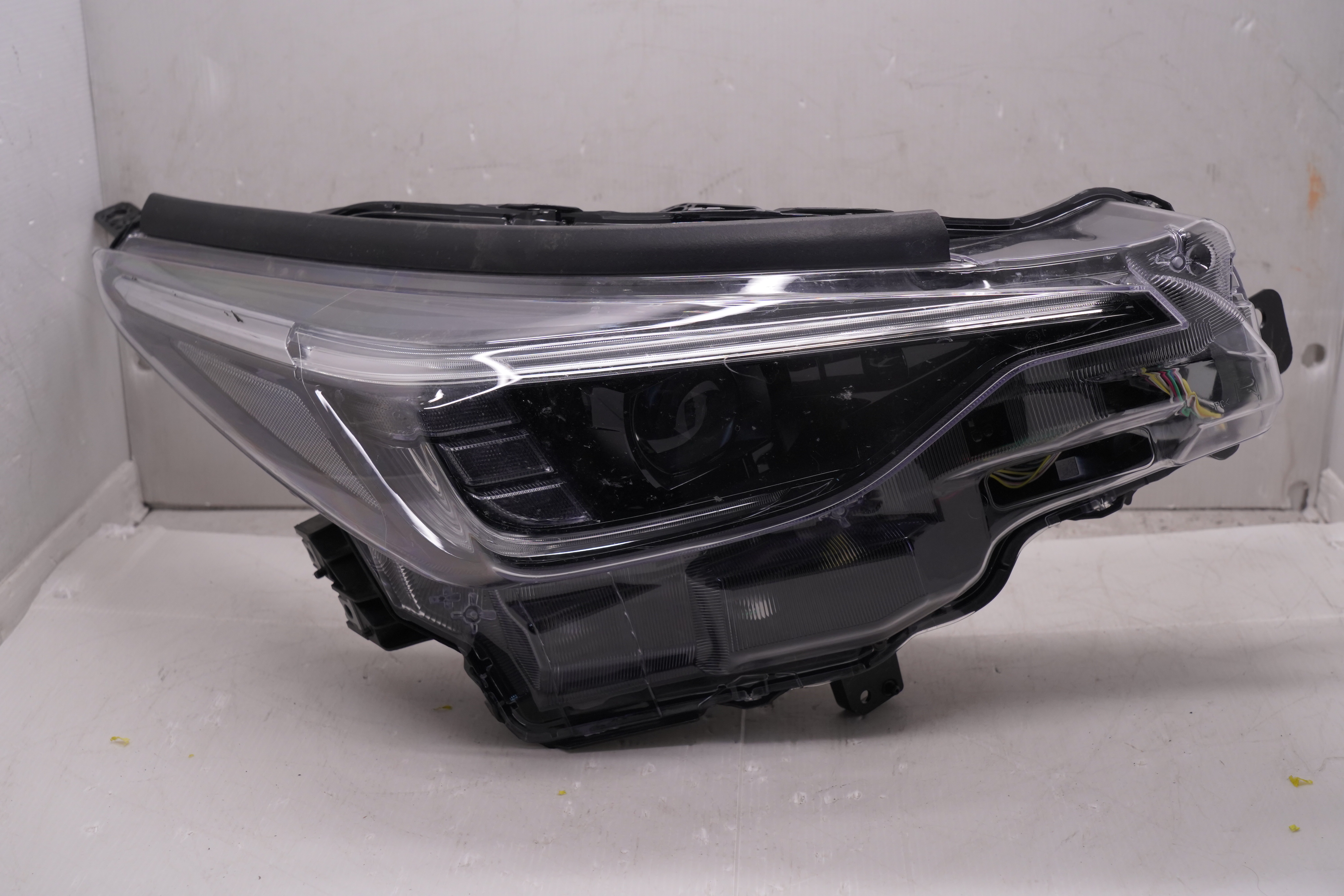 SUBARU IMPREZA 2024-2025 LED R.H.S HEADLIGHT GENUINE