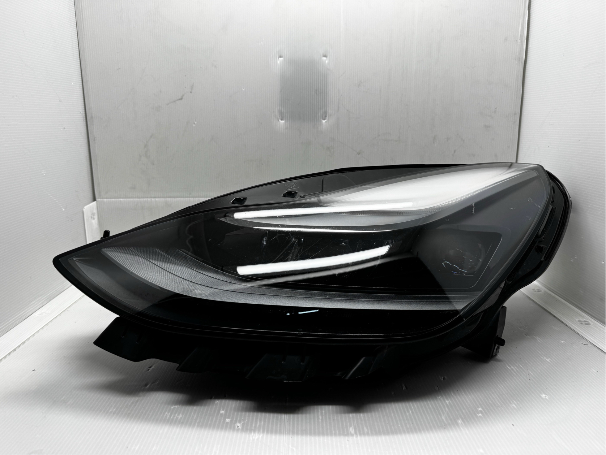 Tesla MODEL 3 2020-2022 LED L.H.S HEADLIGHT GENUINE