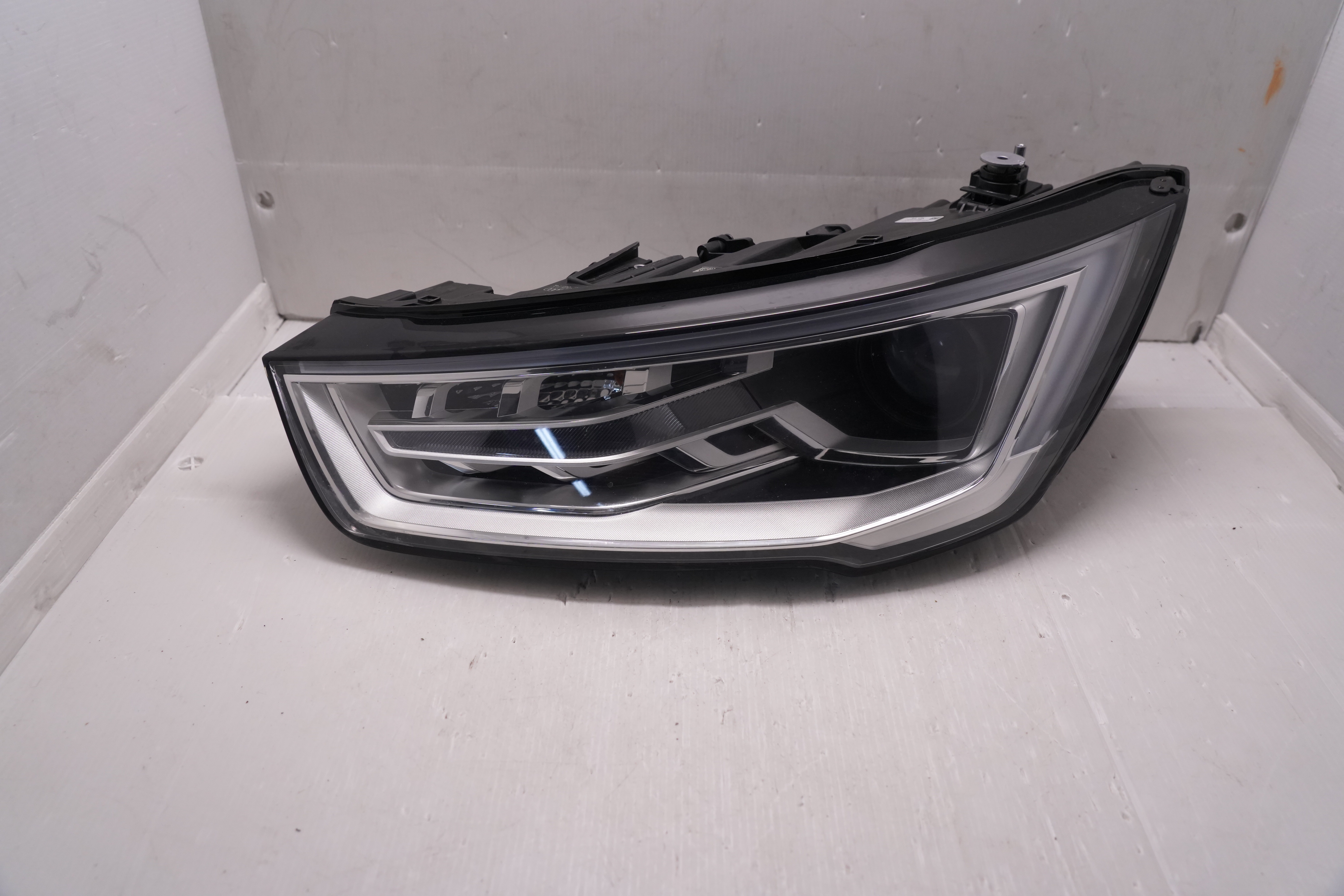 AUDI A1 2017-2021 LED L.H.S HEADLIGHT GENUINE