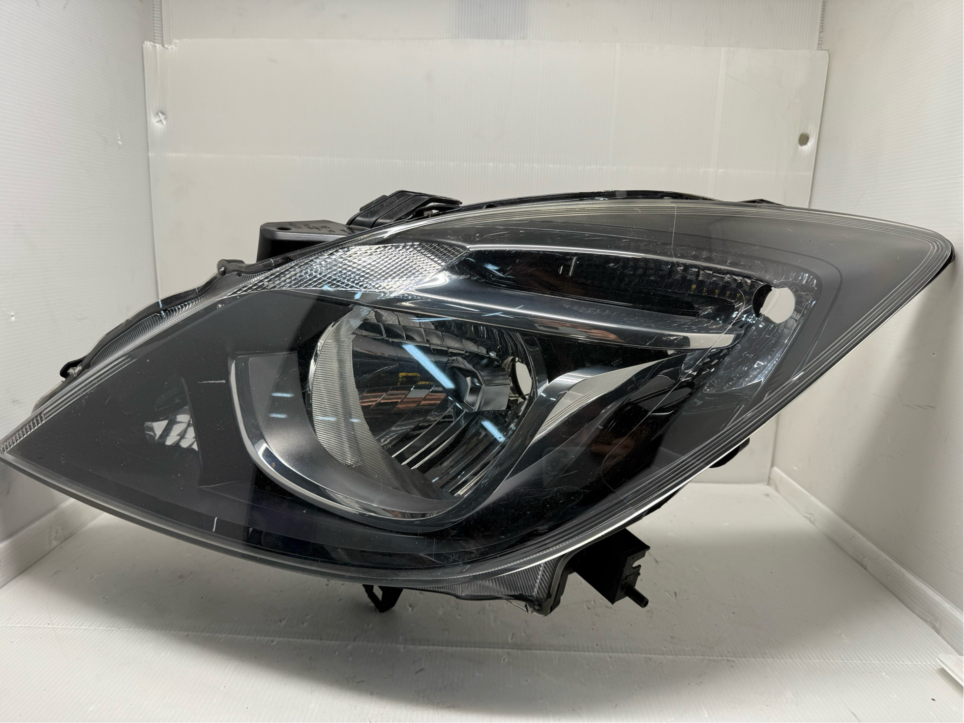 MAZDA BT-50 2016-2019 HALOGEN L.H.S HEADLIGHT GENUINE