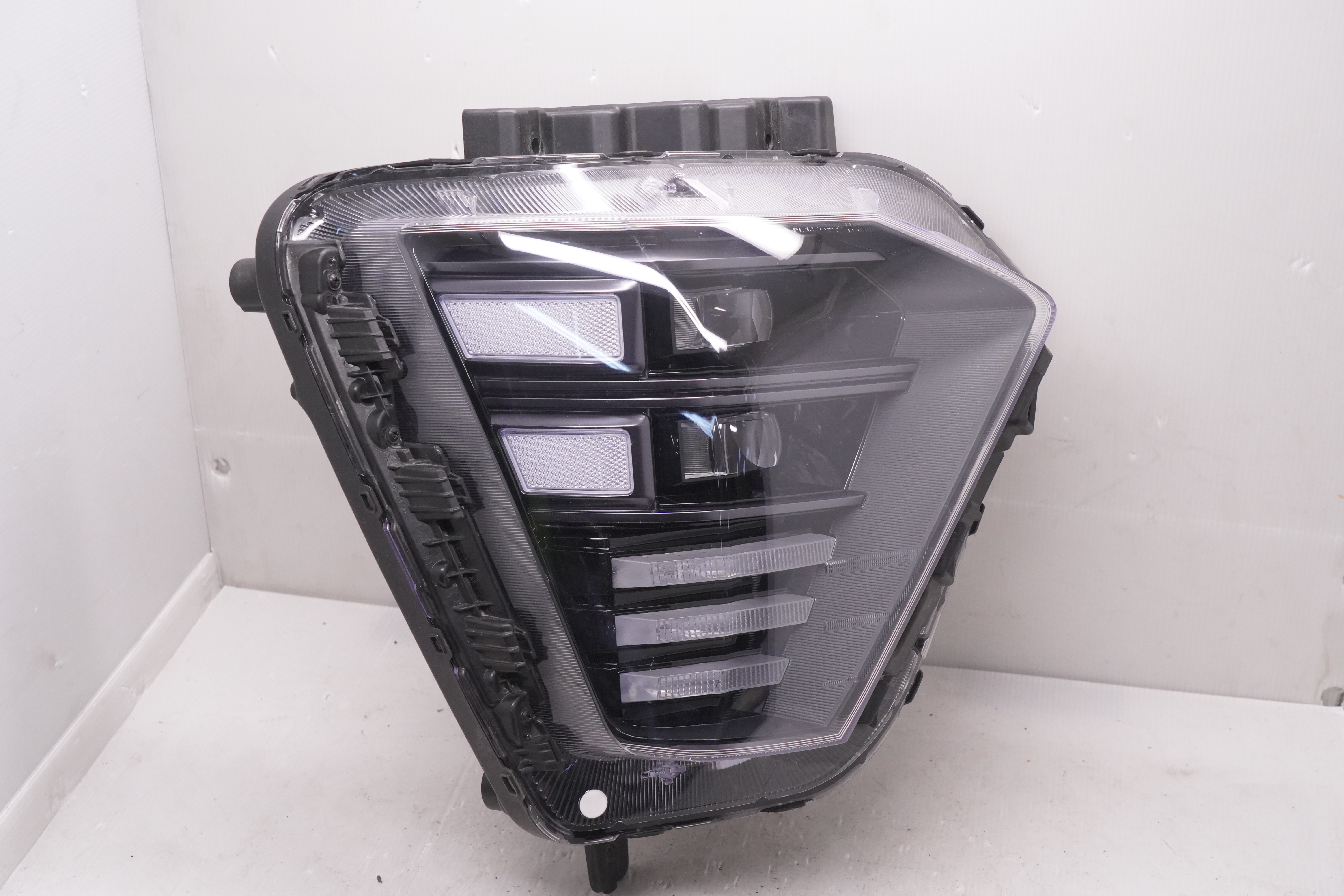 HYUNDAI KONA 2023- LED R.H.S HEADLIGHT GENUINE