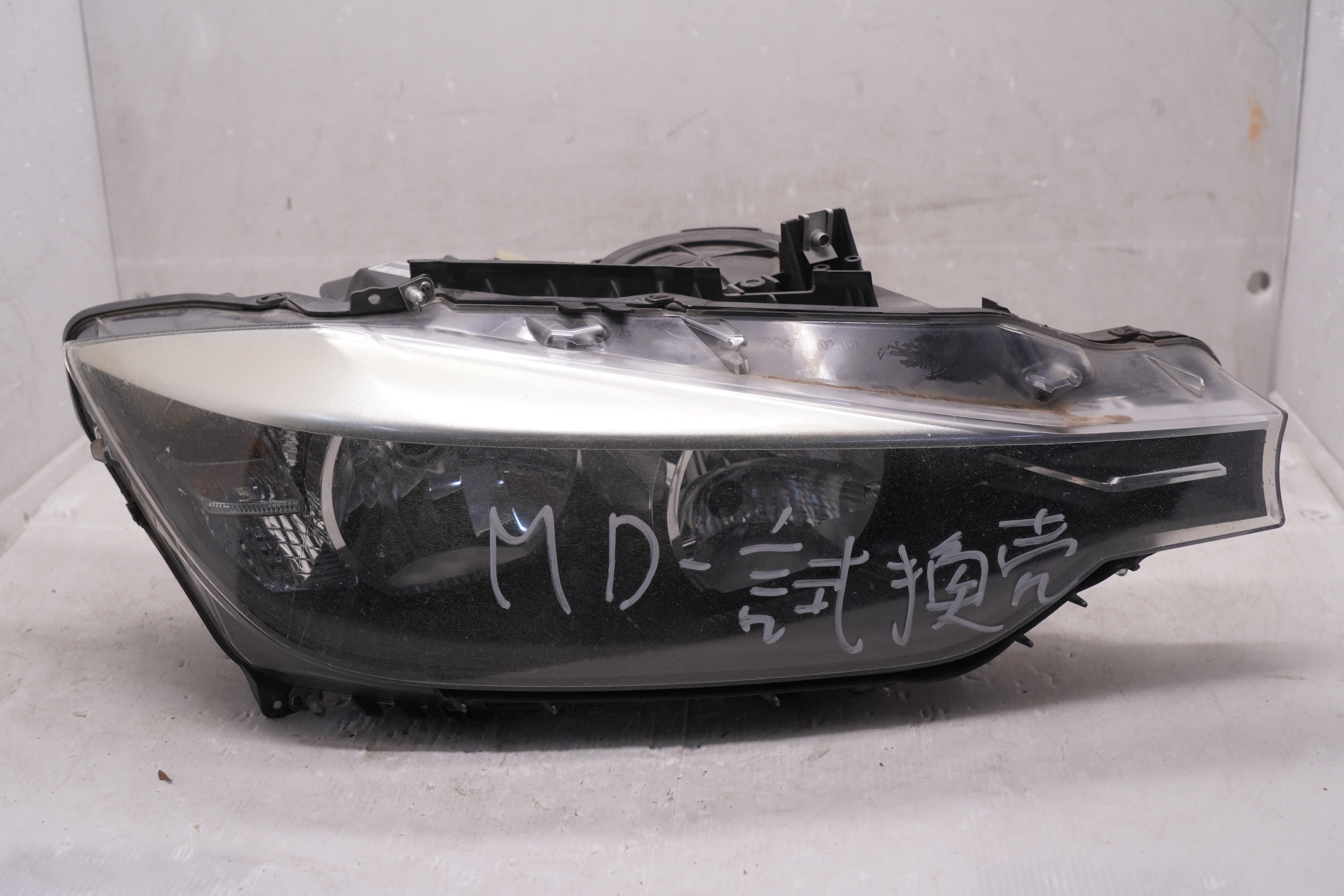 BMW 3 SERIES F30 F31 F35 2012-2014 HALOGEN R.H.S HEADLIGHT GENUINE