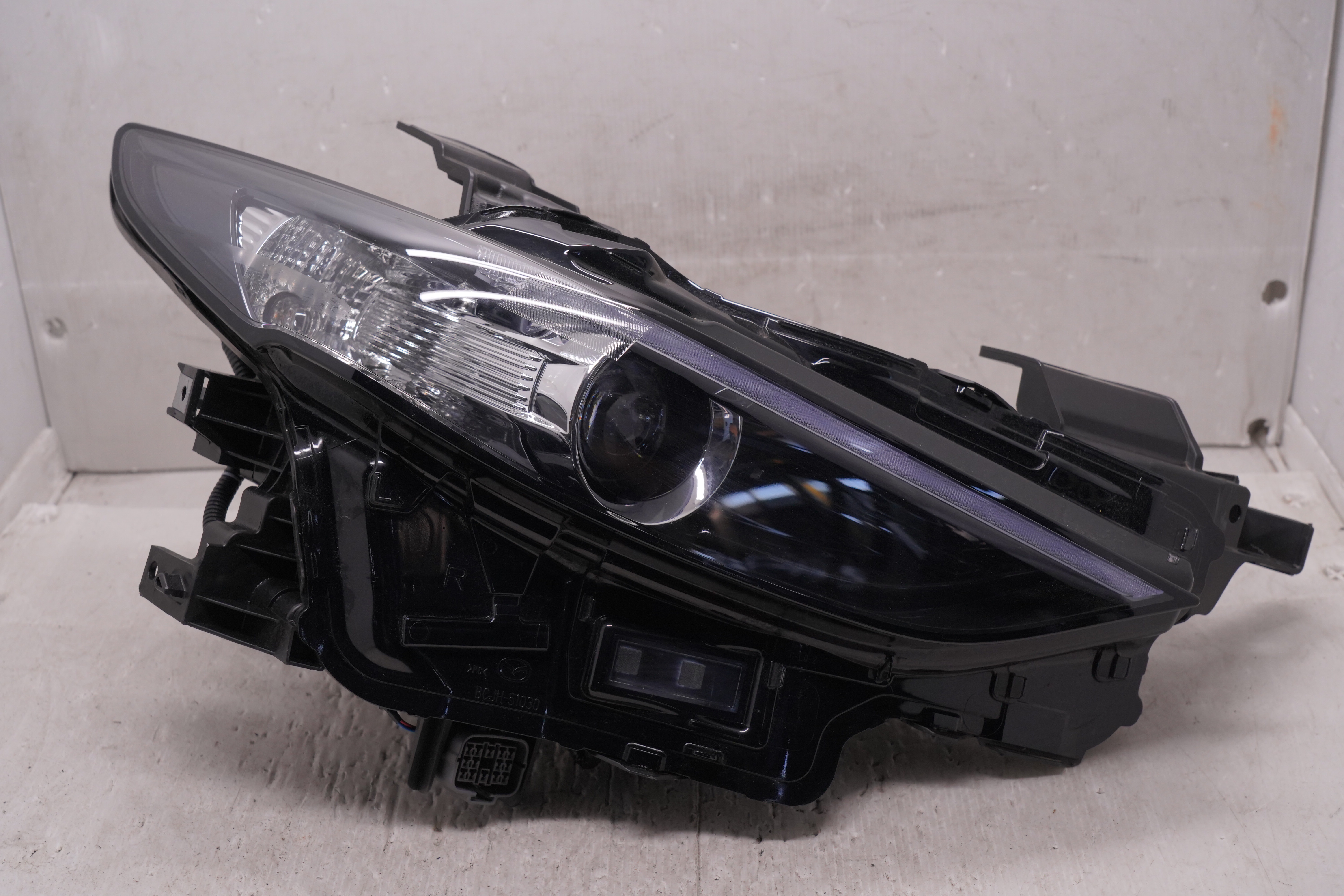 MAZDA 3 2019-2023 LED R.H.S HEADLIGHT GENUINE