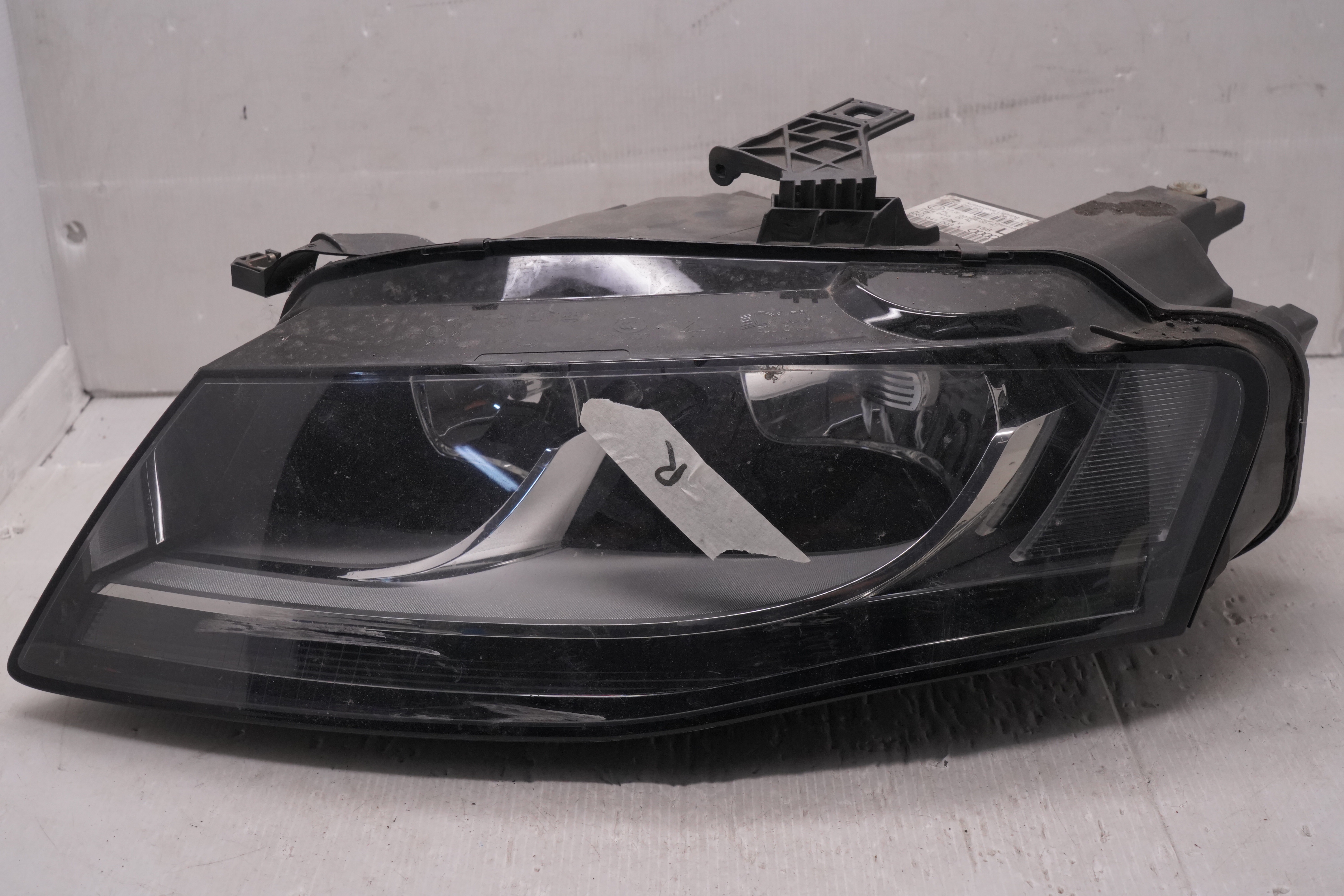 AUDI A4 2007-2015 HALOGEN L.H.S HEADLIGHT GENUINE