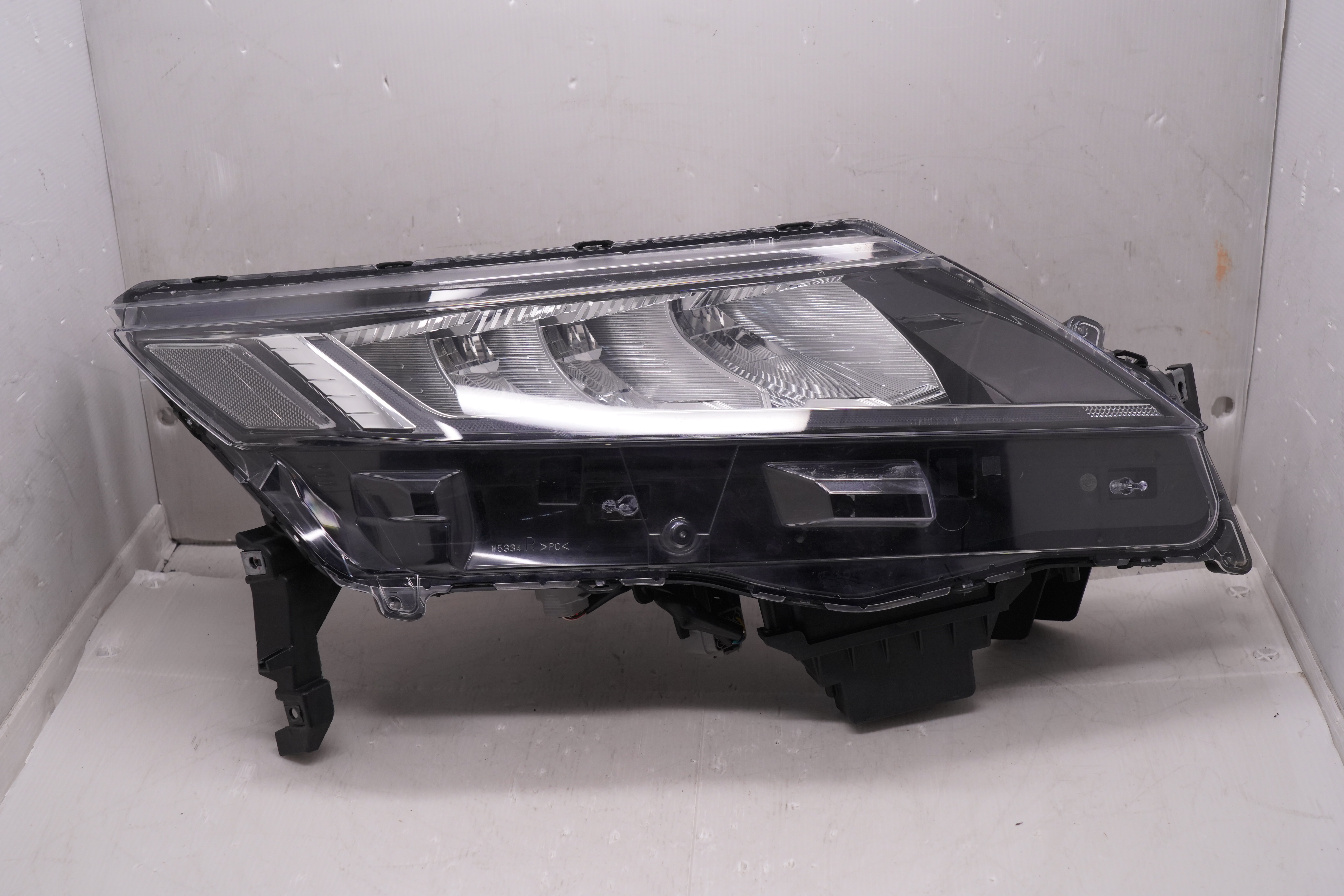 MITSUBISHI ASX 2019-2022 LED R.H.S HEADLIGHT GENUINE