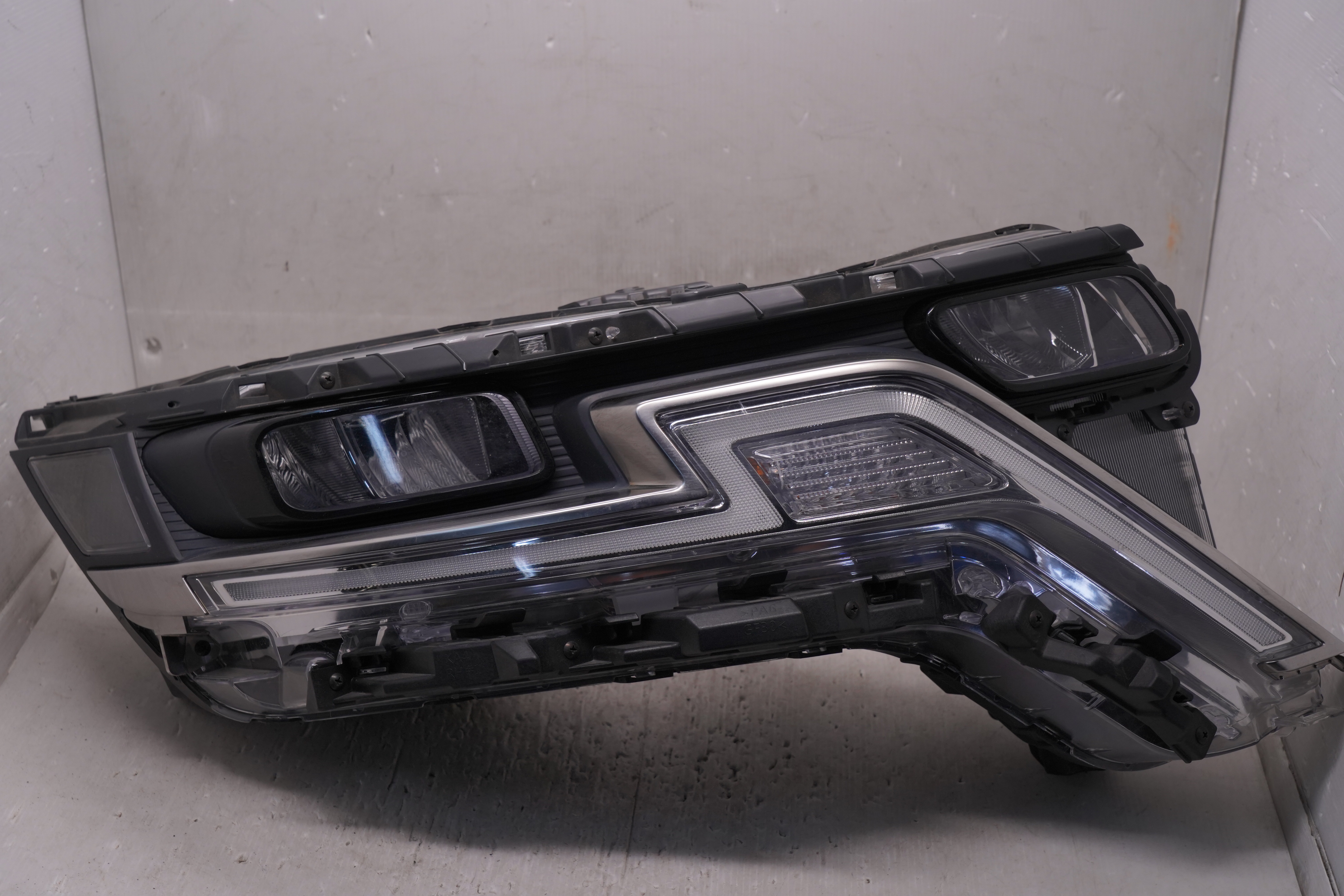 KIA CARNIVAL 2021-2023 LED L.H.S HEADLIGHT GENUINE