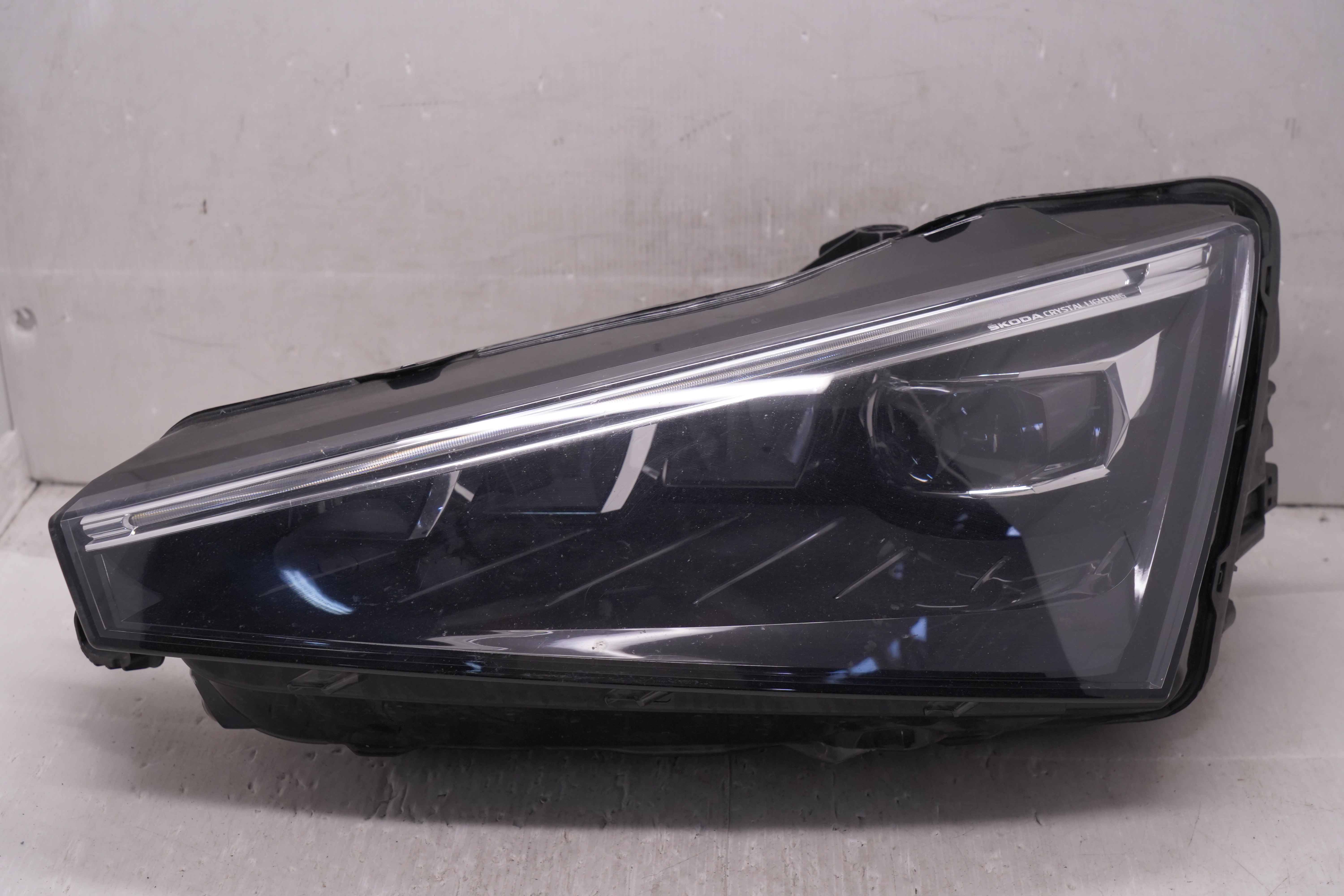 SKODA SCALA 2019-2021 LED L.H.S HEADLIGHT GENUINE