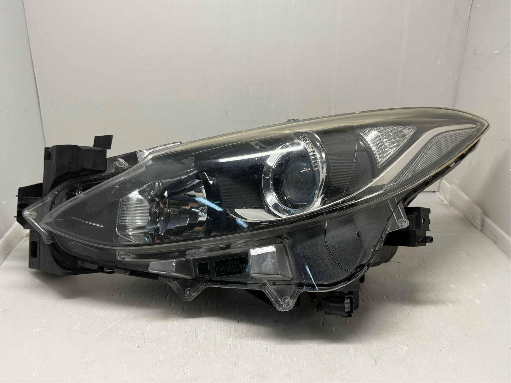 MAZDA 3 2014-2016 HALOGEN L.H.S HEADLIGHT GENUINE